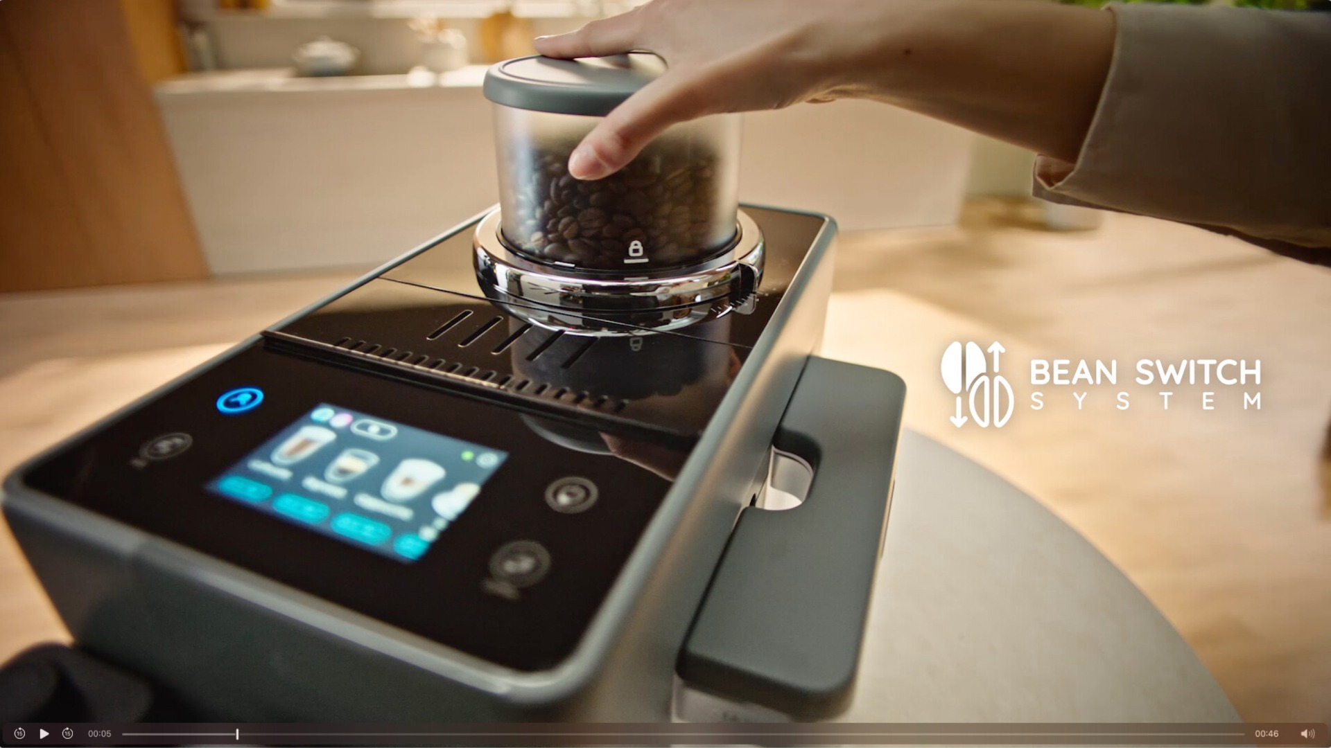 De’Longhi Rivelia EXAM440.55.G Bean-to-Cup Coffee Machine - Lifestyle